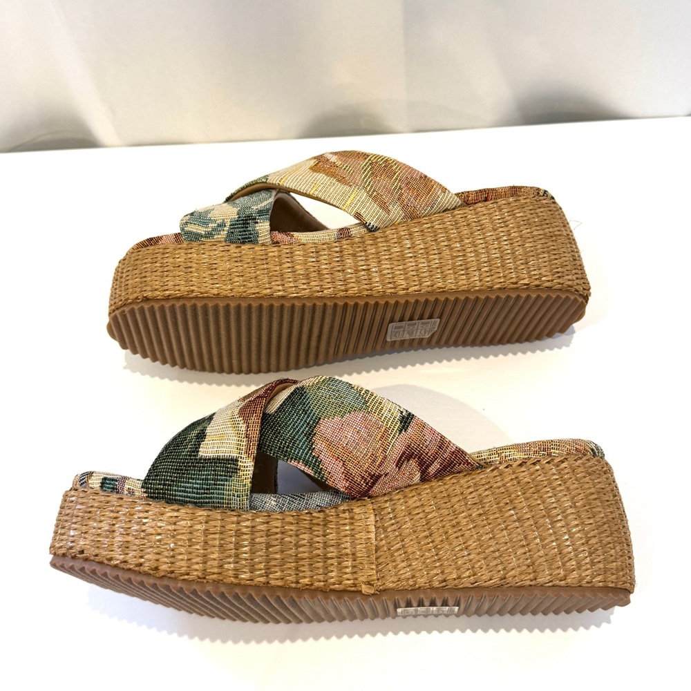 NWOT Oasis Society Platform Slide Sandals Floral Woven Size 8 Boho Chic - Picture 9 of 10